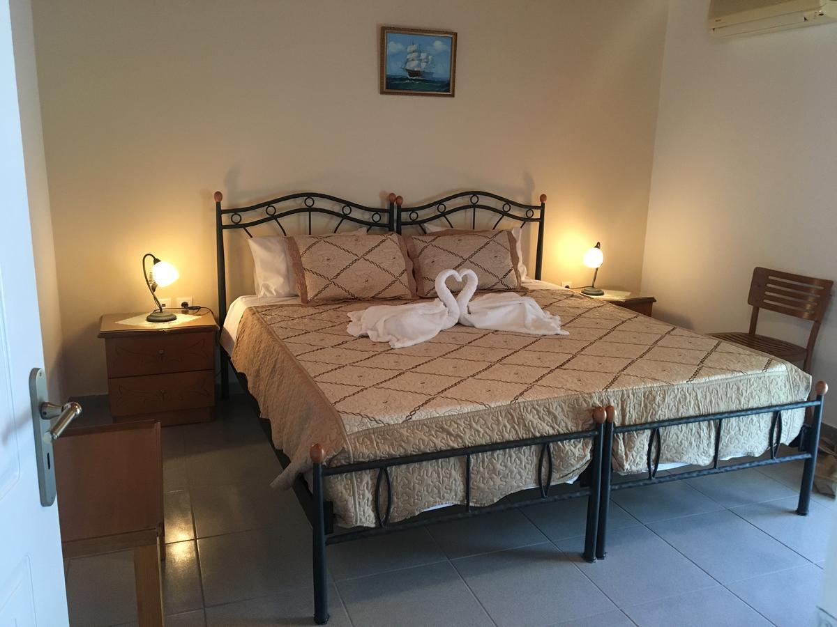 Makis Studios & Apartments Poros  Luaran gambar